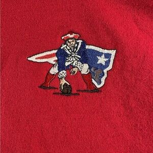Men's Embroidered Patriots Sweatshirt Hanes Brand, Red, Size XL Throw back logo